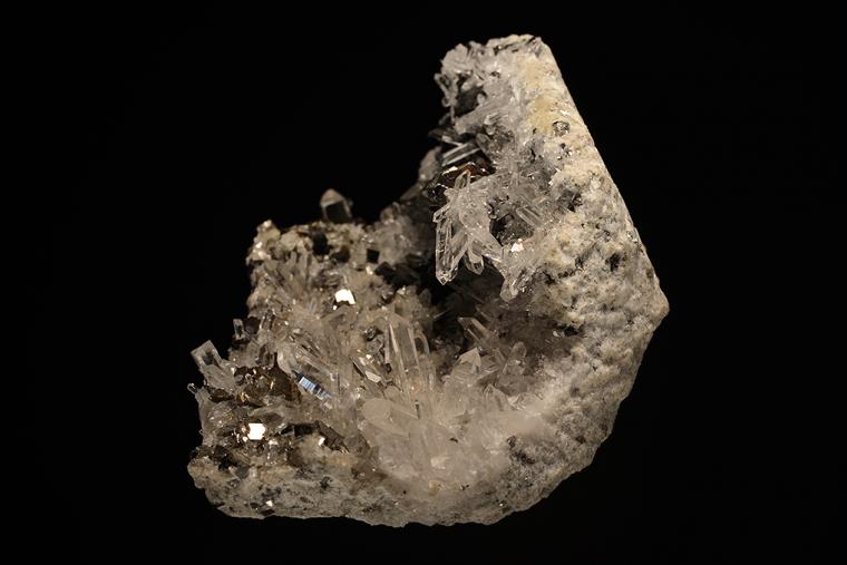 BOURNONITE on QUARTZ